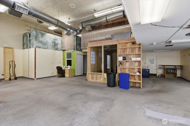 10310 Aurora Avenue N, Seattle, WA 98133