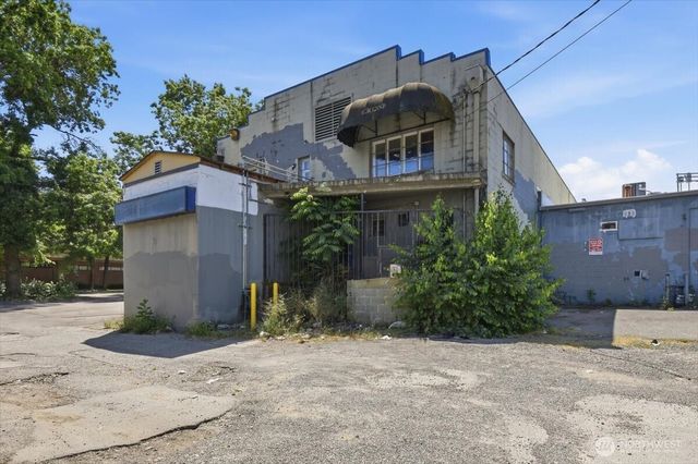 10310 Aurora Avenue N, Seattle, WA 98133