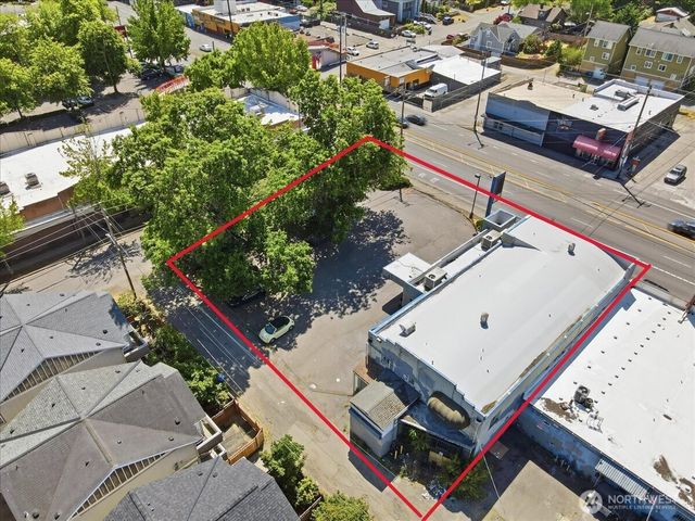10310 Aurora Avenue N, Seattle, WA 98133