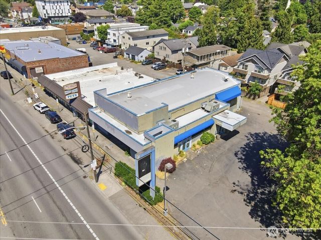 10310 Aurora Avenue N, Seattle, WA 98133