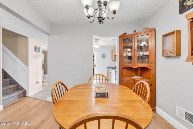 107 Oak Glen Road, Toms River, NJ 08753