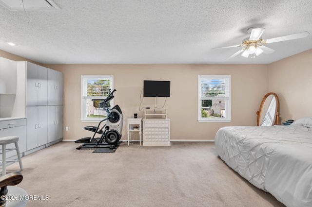 107 Oak Glen Road, Toms River, NJ 08753