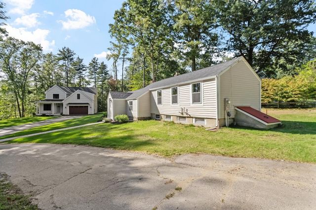96 King St, Littleton, MA 01460