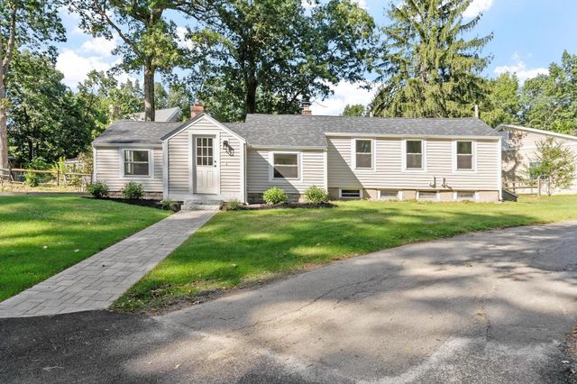 96 King St, Littleton, MA 01460