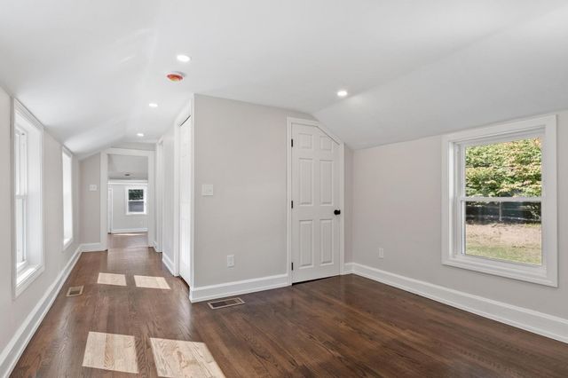 96 King St, Littleton, MA 01460