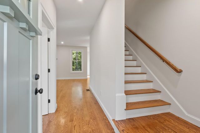 96 King St, Littleton, MA 01460