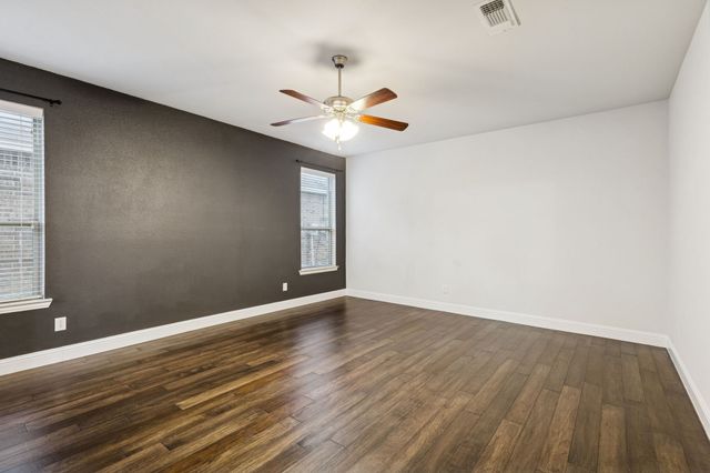 5448 Tuxbury Pond Drive, Fort Worth, TX 76179