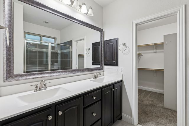 5448 Tuxbury Pond Drive, Fort Worth, TX 76179