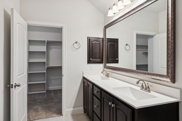 5448 Tuxbury Pond Drive, Fort Worth, TX 76179