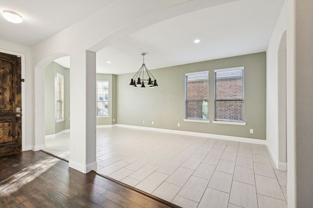 5448 Tuxbury Pond Drive, Fort Worth, TX 76179