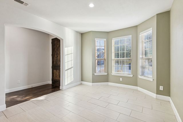 5448 Tuxbury Pond Drive, Fort Worth, TX 76179