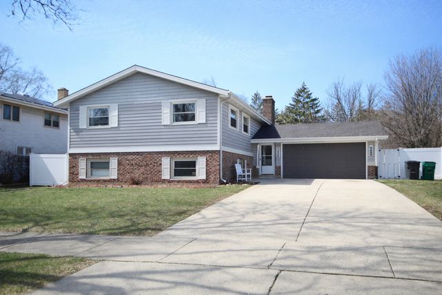 230 Millford Lane, Bloomingdale, IL 60108