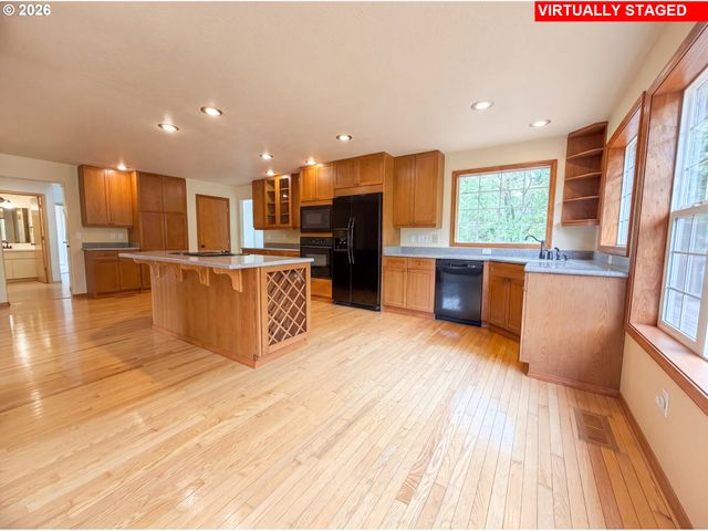 14292 Se MEADOWS Ln, Clackamas, OR 97015