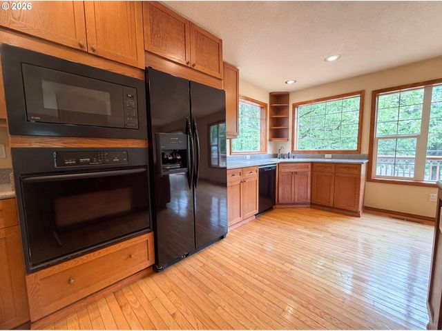 14292 Se MEADOWS Ln, Clackamas, OR 97015