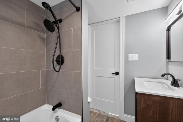 136 5TH AVE, Pitman, NJ 08071