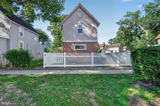 136 5TH AVE, Pitman, NJ 08071