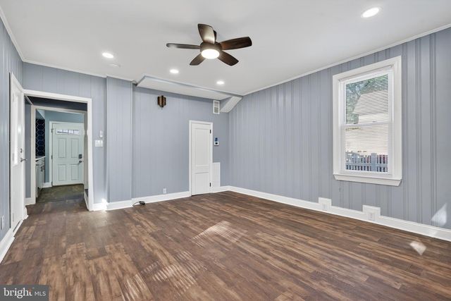 136 5TH AVE, Pitman, NJ 08071