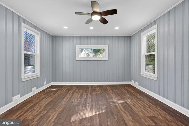 136 5TH AVE, Pitman, NJ 08071