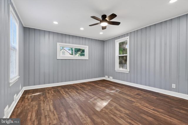 136 5TH AVE, Pitman, NJ 08071