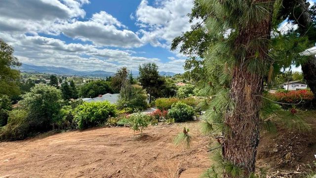 1737 Grove Road, El Cajon, CA 92020