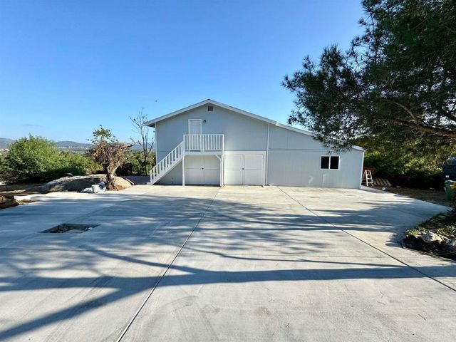 1737 Grove Road, El Cajon, CA 92020