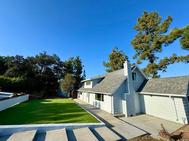 1737 Grove Road, El Cajon, CA 92020