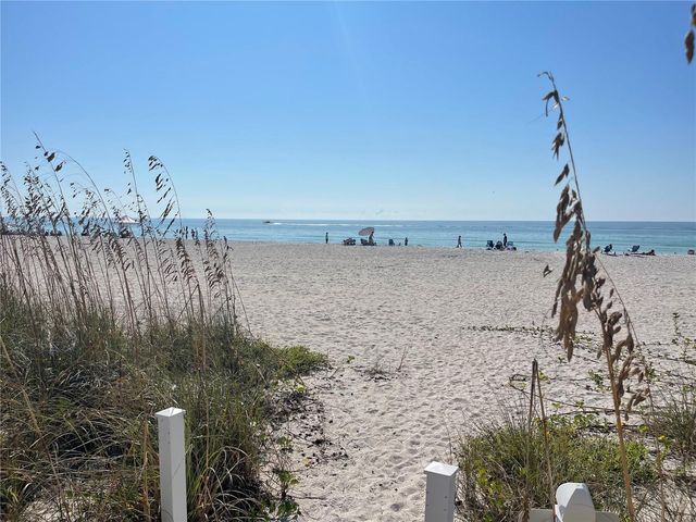 7316 GULF DRIVE 8, Holmes Beach, FL 34217
