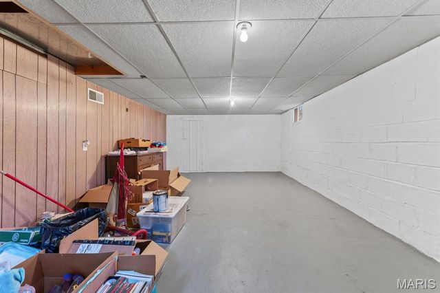 2125 Lynch Avenue, Granite City, IL 62040