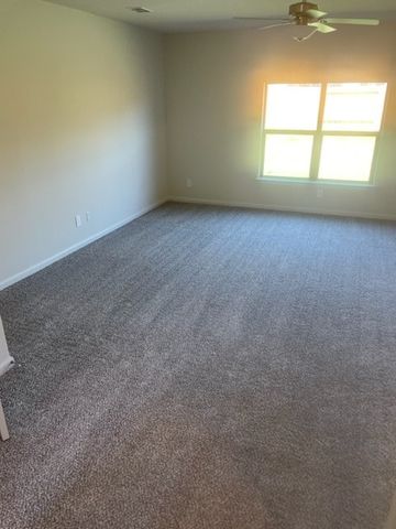 210 Drifter Drive, Newark, TX 76071