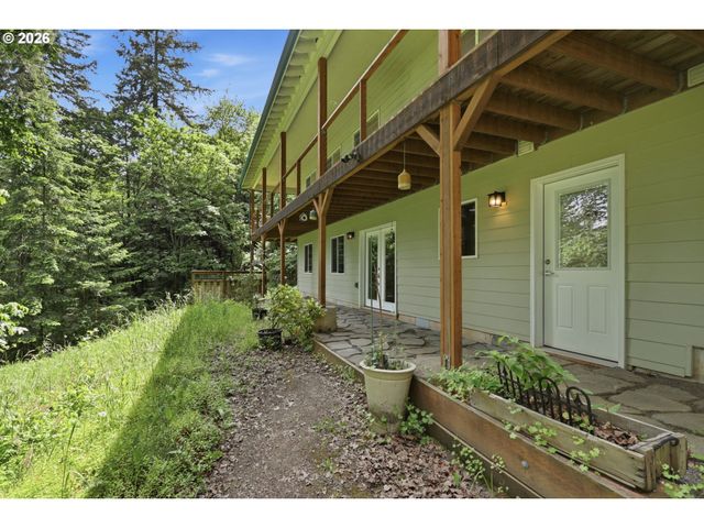 47980 Sw CHANTERELLE Dr, Forest Grove, OR 97116