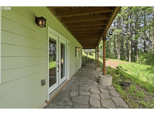47980 Sw CHANTERELLE Dr, Forest Grove, OR 97116