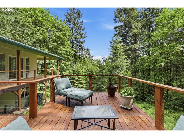 47980 Sw CHANTERELLE Dr, Forest Grove, OR 97116