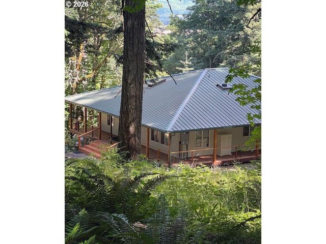 47980 Sw CHANTERELLE Dr, Forest Grove, OR 97116