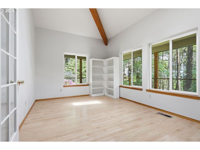 47980 Sw CHANTERELLE Dr, Forest Grove, OR 97116