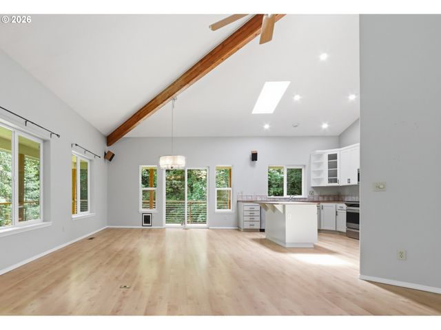 47980 Sw CHANTERELLE Dr, Forest Grove, OR 97116