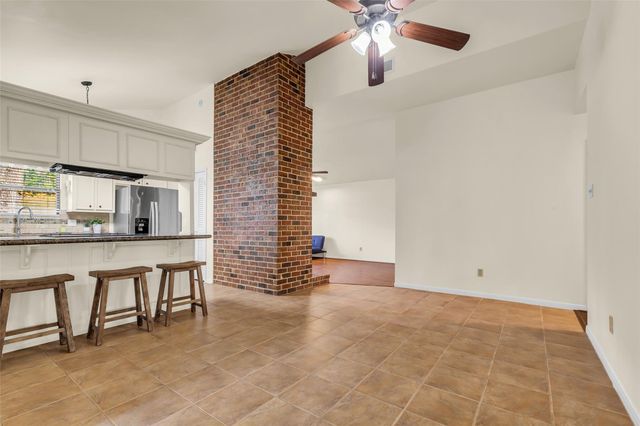 17831 W Fm 1097, Montgomery, TX 77356