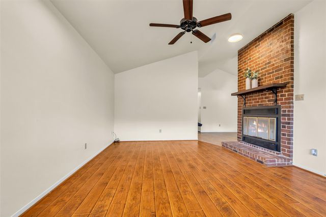 17831 W Fm 1097, Montgomery, TX 77356