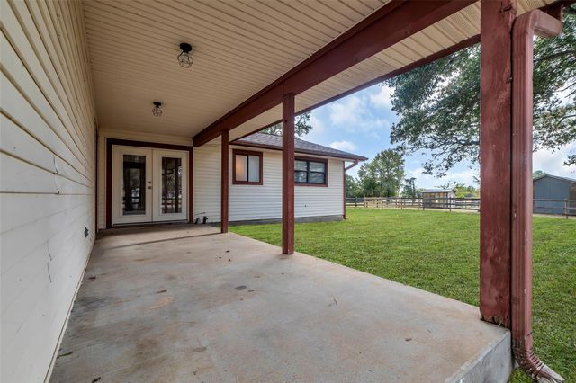 17831 W Fm 1097, Montgomery, TX 77356
