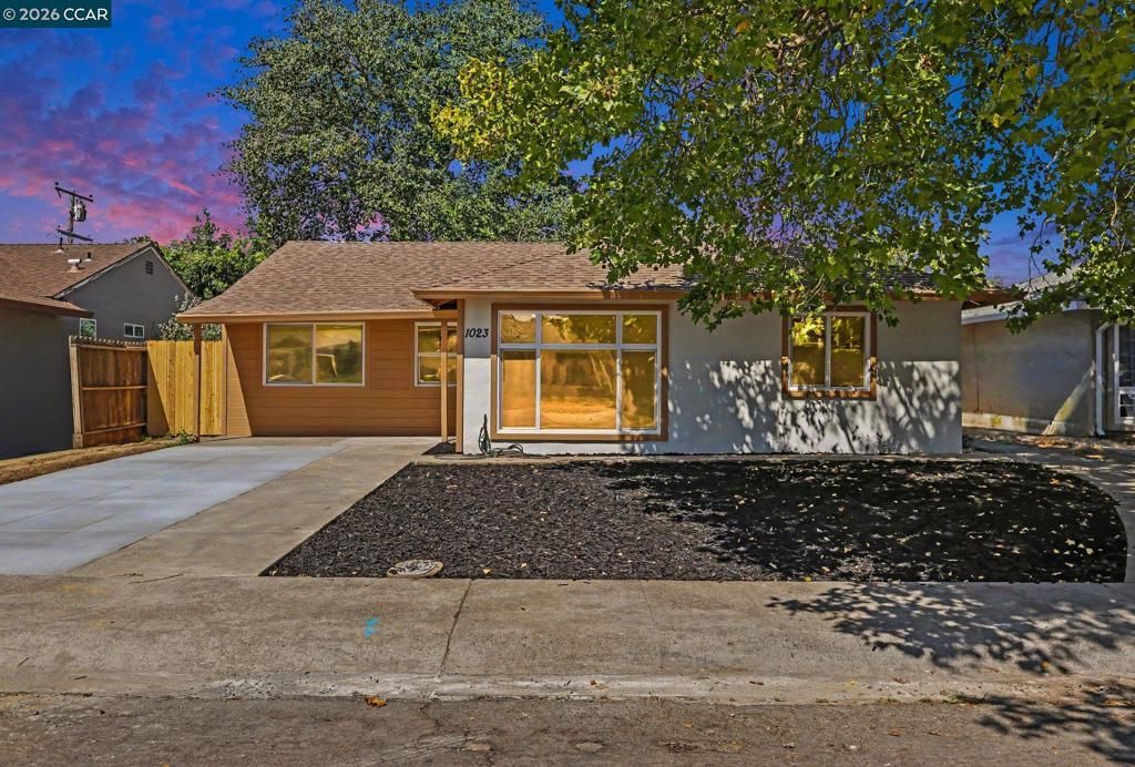 Image 1 of property listing at 1023 Caldwell Ave, Vallejo, CA 94591