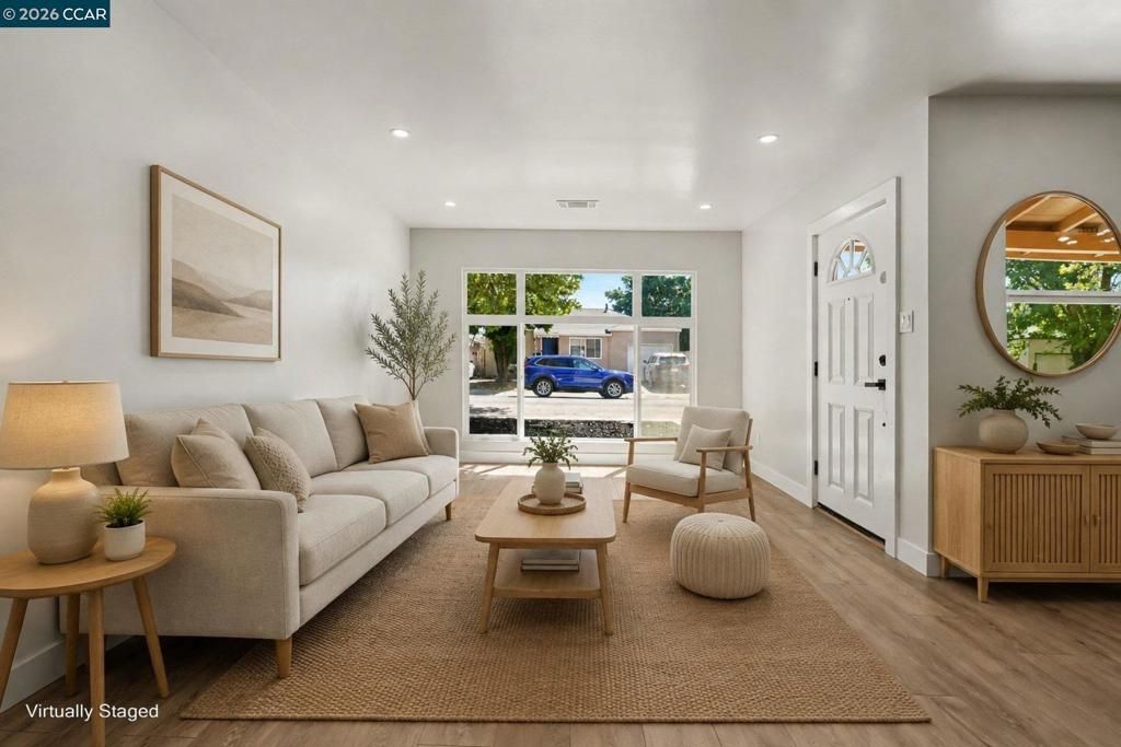 Image 10 of property listing at 1023 Caldwell Ave, Vallejo, CA 94591