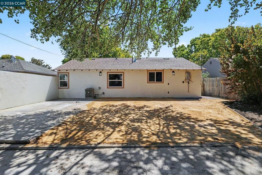 Image 34 of property listing at 1023 Caldwell Ave, Vallejo, CA 94591