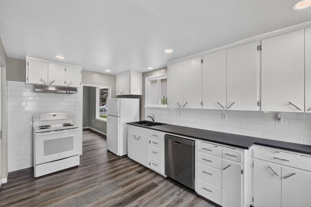 713 W Jackson Ave, Spokane, WA 99205