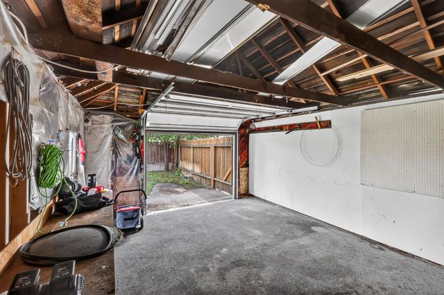 713 W Jackson Ave, Spokane, WA 99205