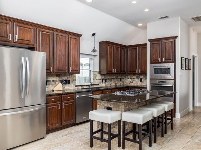 10025 Scull Creek DR, Austin, TX 78730
