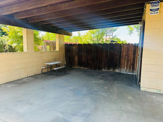 1153 N Pecan Avenue, Reedley, CA 93654