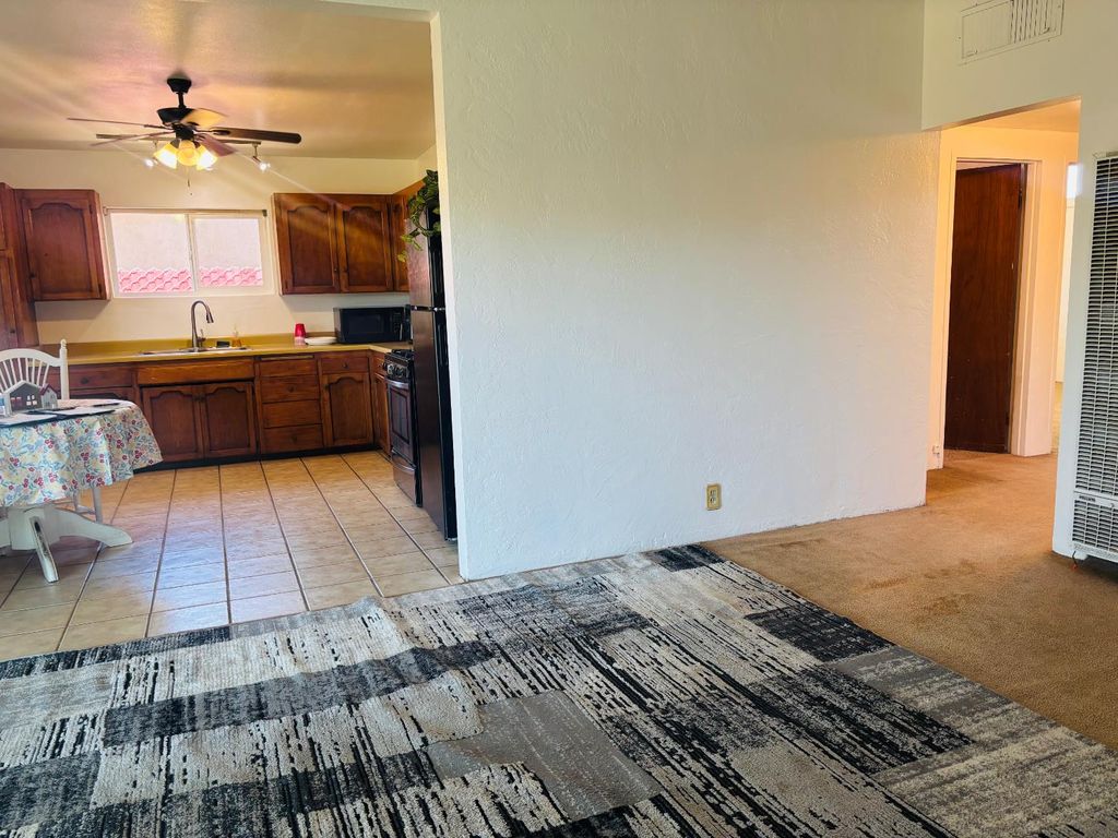 Image 6 of property listing at 1153 N Pecan Avenue, Reedley, CA 93654