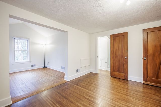 275 Yarmouth Road, Rochester, NY 14610