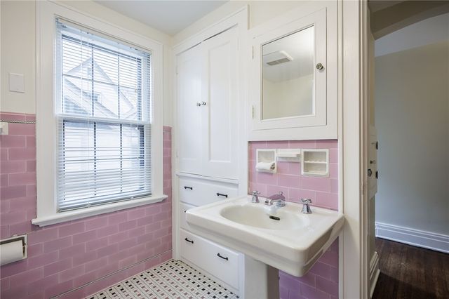 275 Yarmouth Road, Rochester, NY 14610