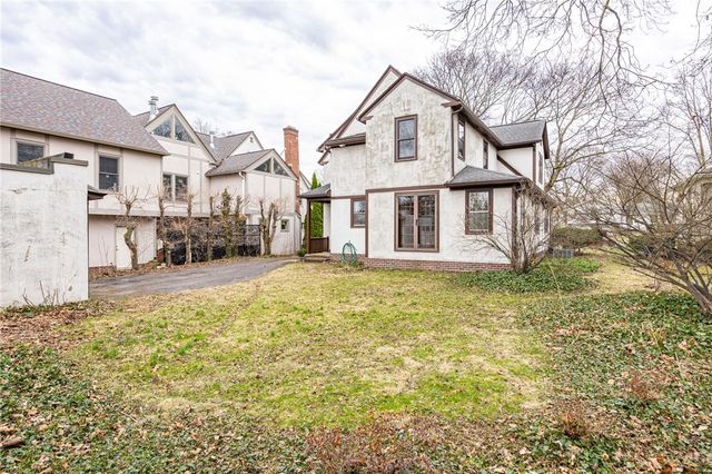 275 Yarmouth Road, Rochester, NY 14610