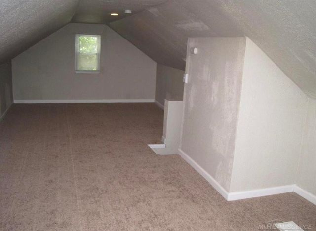 8701 Toepfer Road, Warren, MI 48089